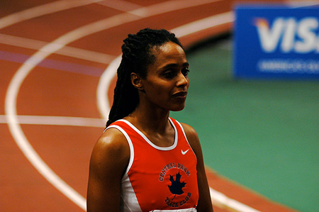 Susan Richardson runs the lead-off leg.