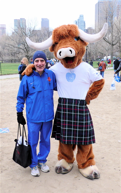 Harry Lichtenstein with the Scottish Highlands Bull, 2006